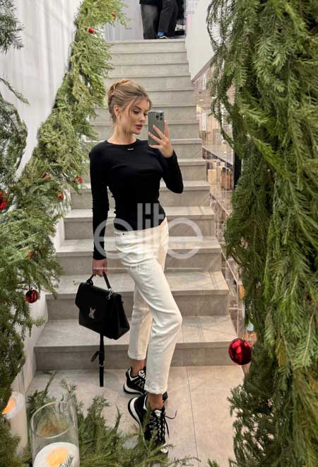 teen escorts Dubai, escortes Dubai, escort Dubai 18, Escort in Dubai, Dubai escort girls, Dubai escort, Dubai top escorts, escort-girl, escort girl Dubai 16, evening in Dubai, mature escorts Dubai