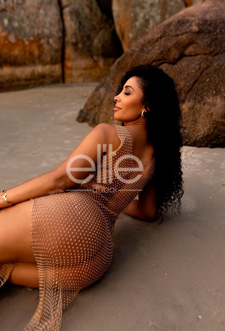high class Dubai escorts, premium Dubai escort, Outcall service in Dubai, blonde escort in Dubai, blonde escorts Dubai, best Dubai escort, Dubai escortes
